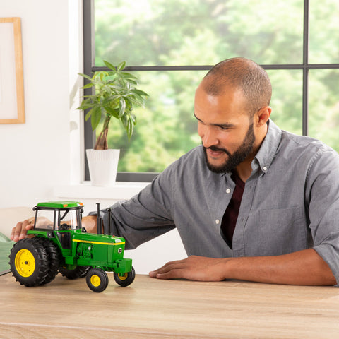 John Deere 1:16 Scale 4430 Tractor � Die-Cast Metal Replica � ERTL Prestige Collection 45832