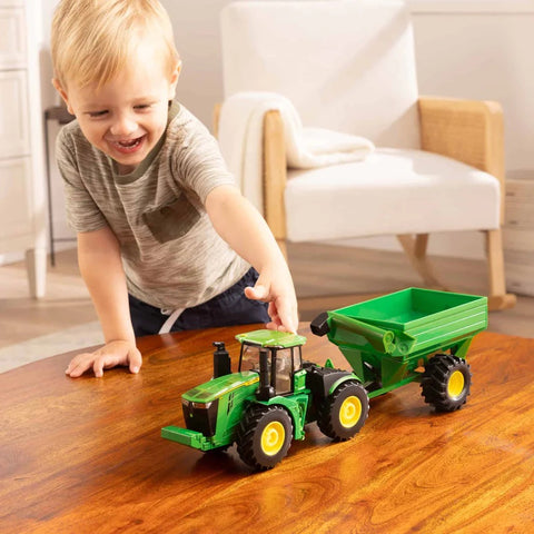 1/32 John Deere 9R Tractor with Grain Cart 47685
